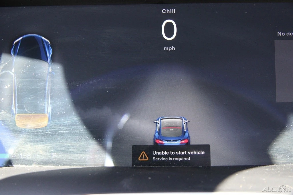 2015 Tesla Model S - Image 18 of 21