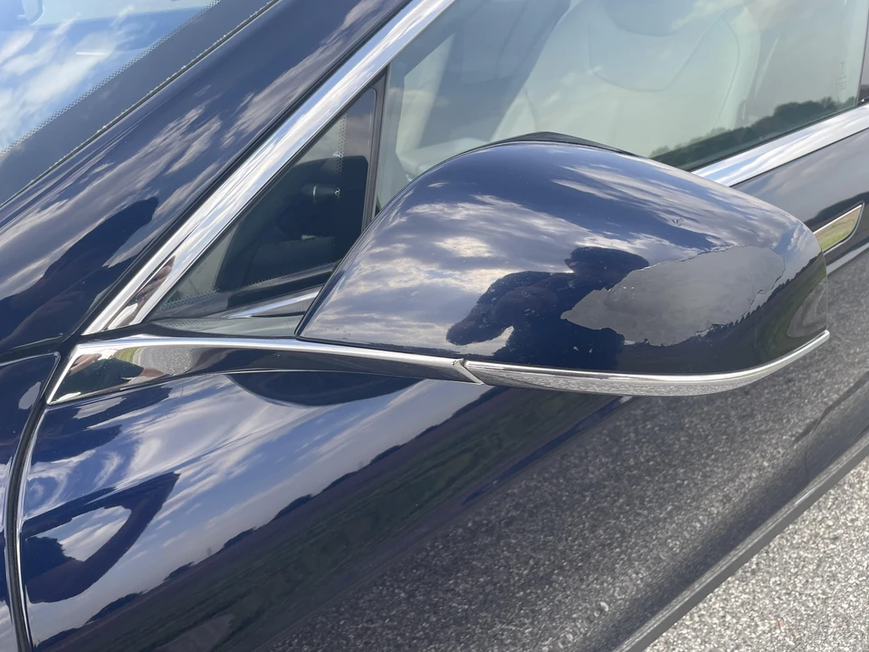 2015 Tesla Model S - Image 18 of 31