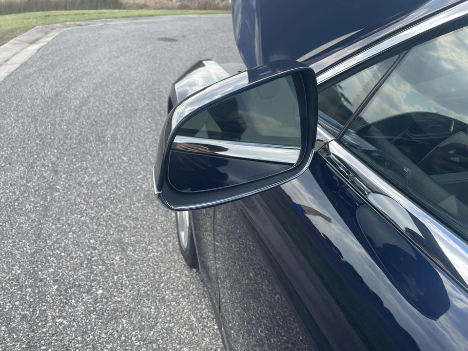 2015 Tesla Model S - Image 19 of 31