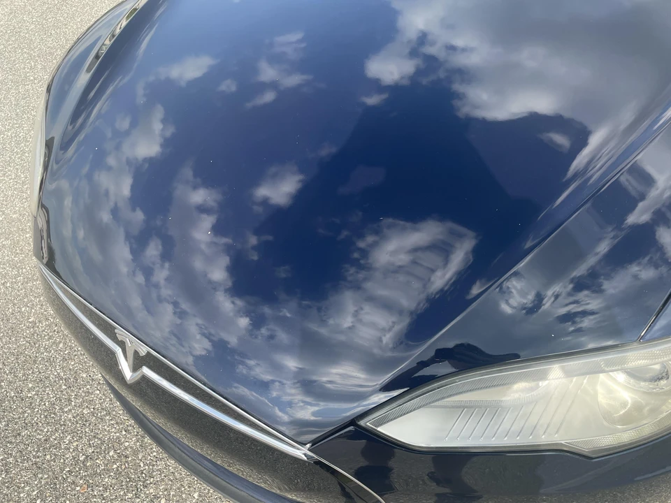 2015 Tesla Model S - Image 16 of 31