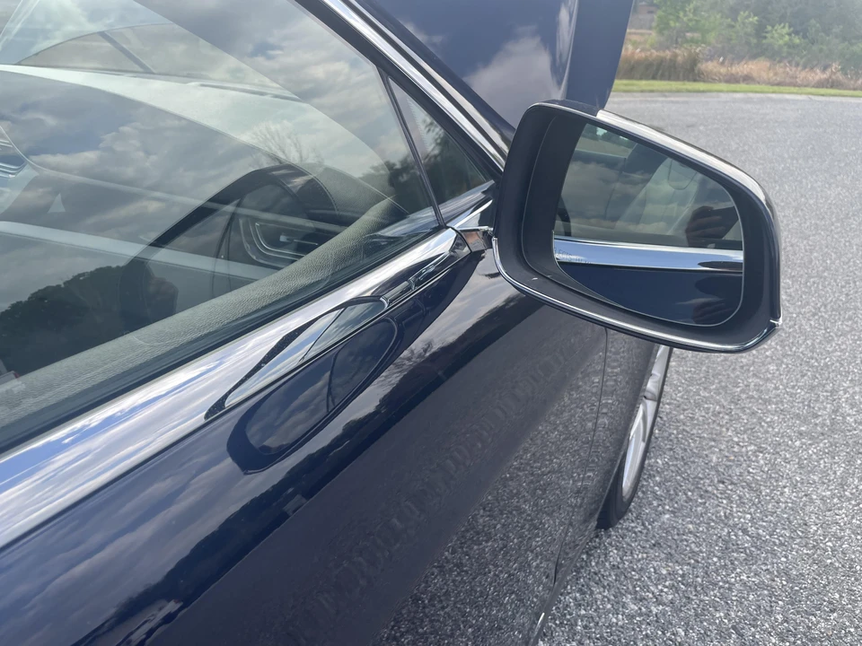 2015 Tesla Model S - Image 25 of 31