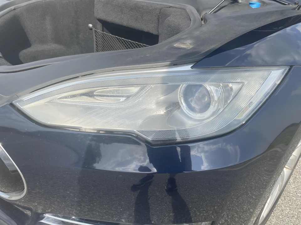 2015 Tesla Model S - Image 17 of 31