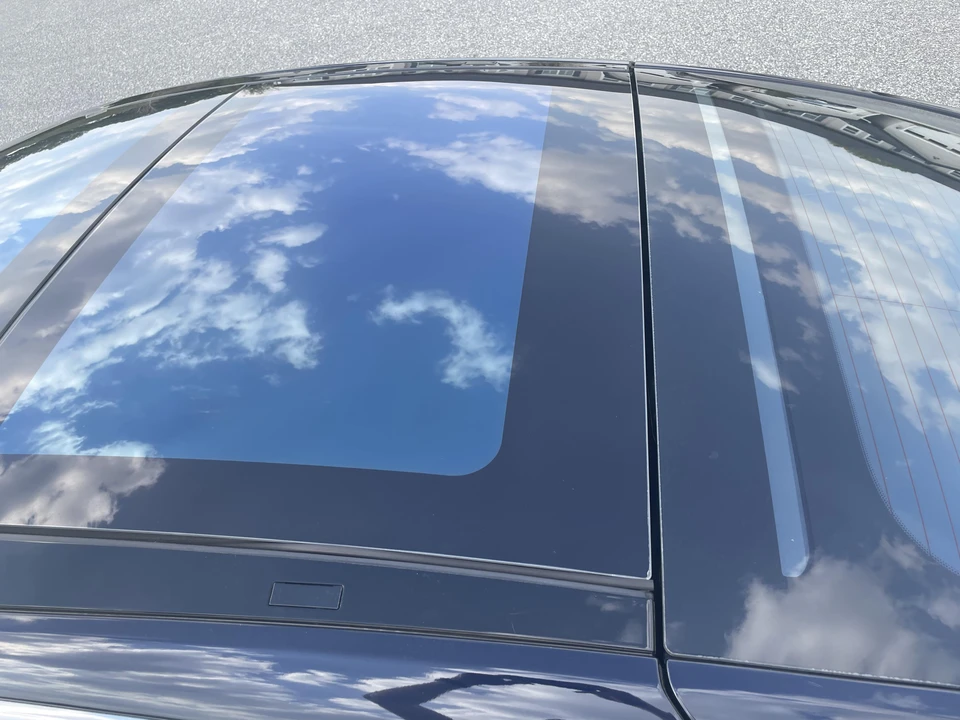 2015 Tesla Model S - Image 21 of 31
