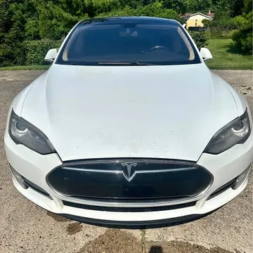 2015 Tesla Model S 85