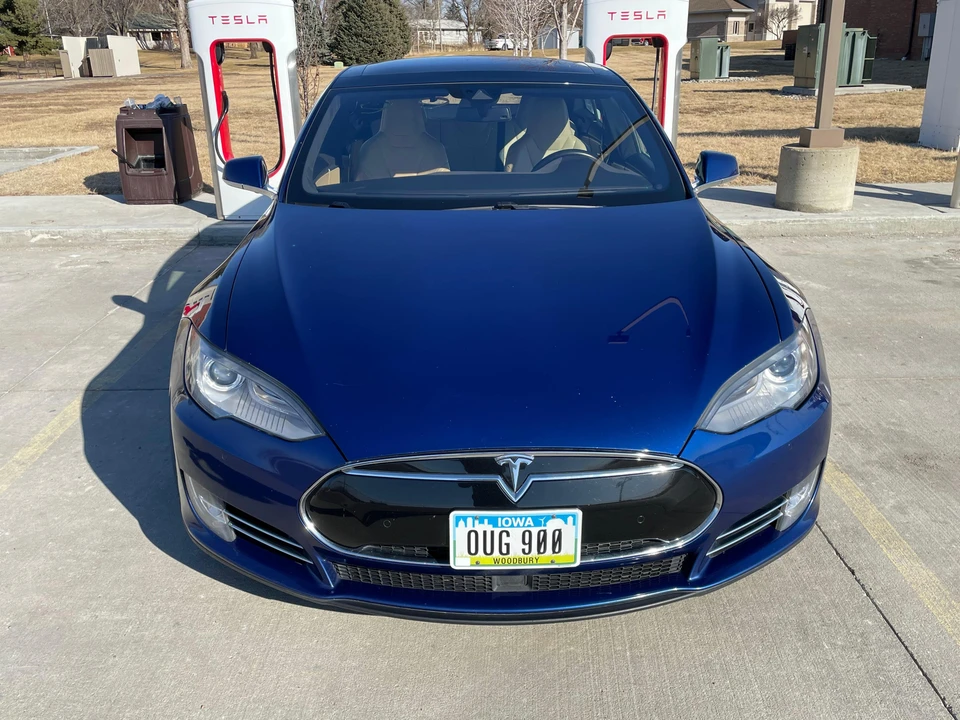2015 Tesla Model S - Image 6 of 31
