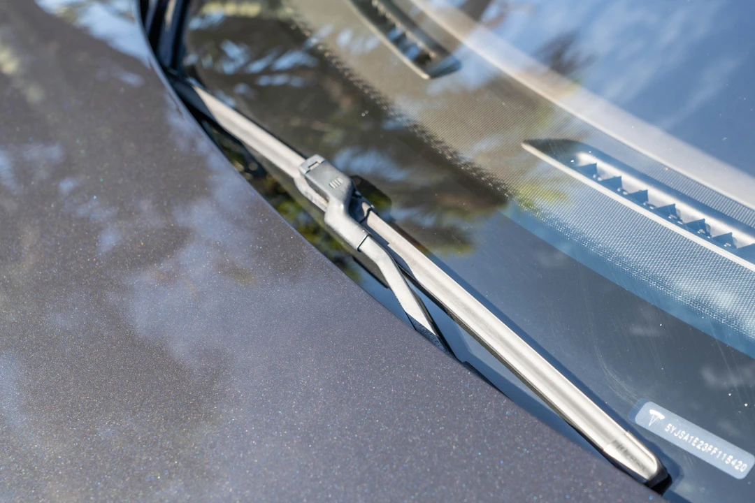 2015 Tesla Model S - Image 22 of 31