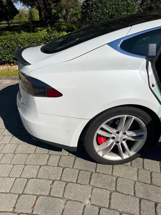 2015 Tesla Model S - Image 18 of 31