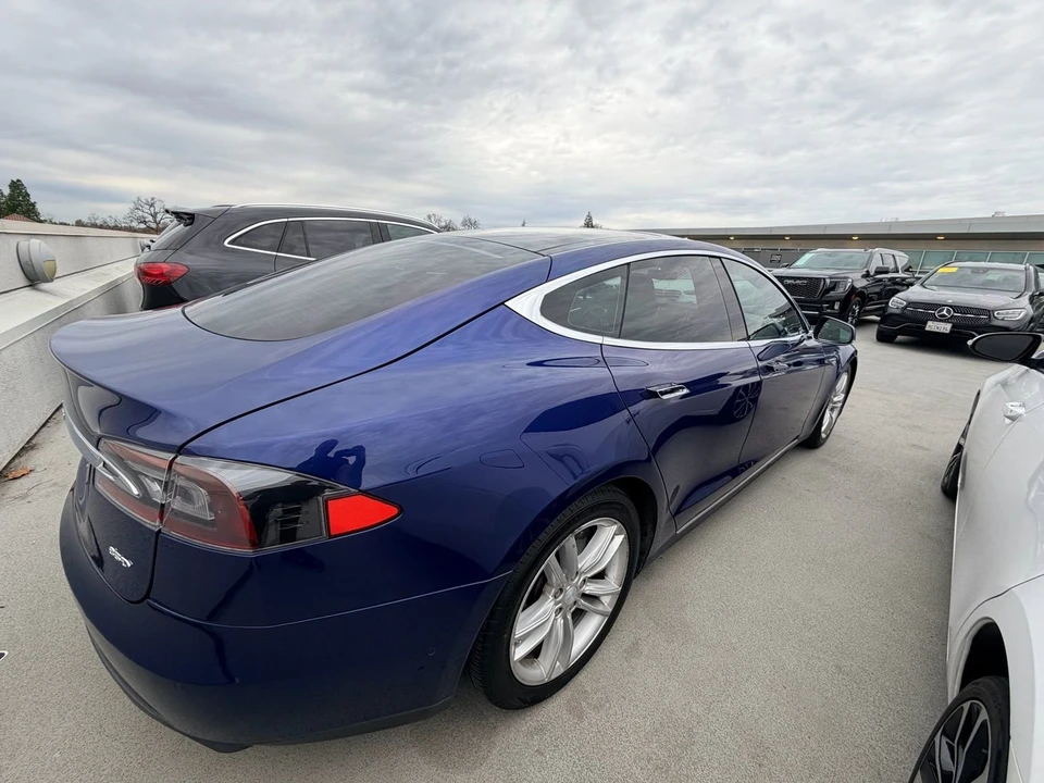 2015 Tesla Model S - Image 6 of 7