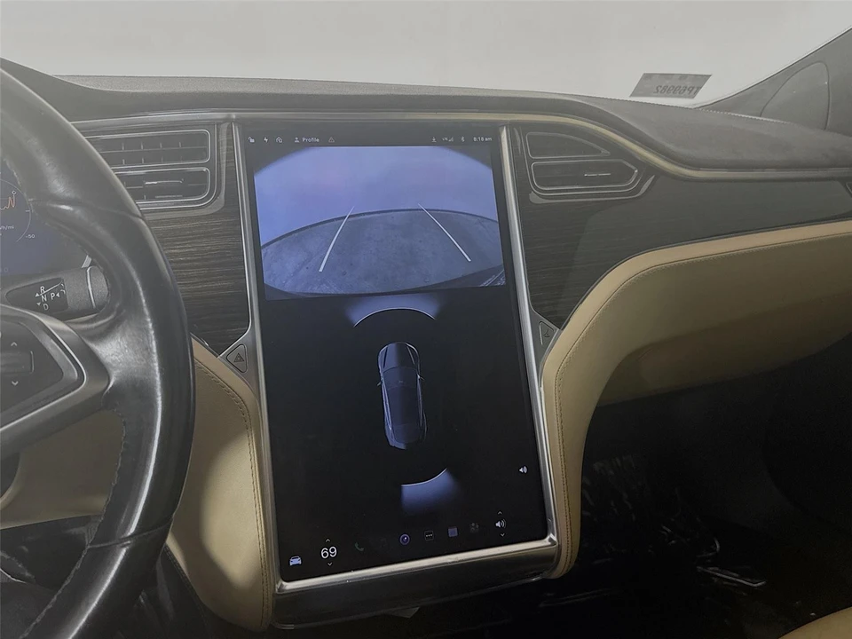 2015 Tesla Model S - Image 9 of 31