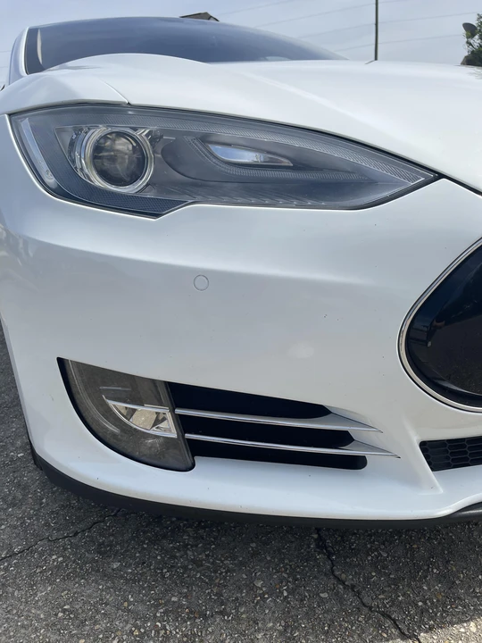 2015 Tesla Model S - Image 13 of 31