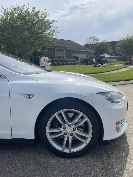 2015 Tesla Model S - Image 30 of 31