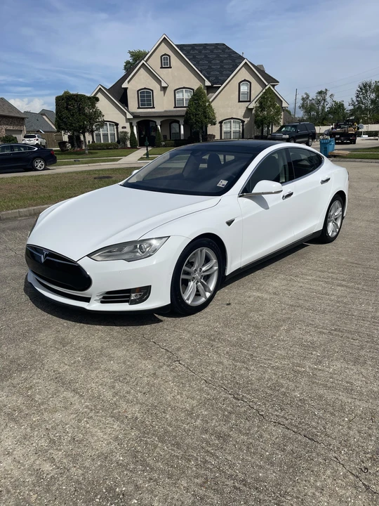 2015 Tesla Model S - Image 7 of 31