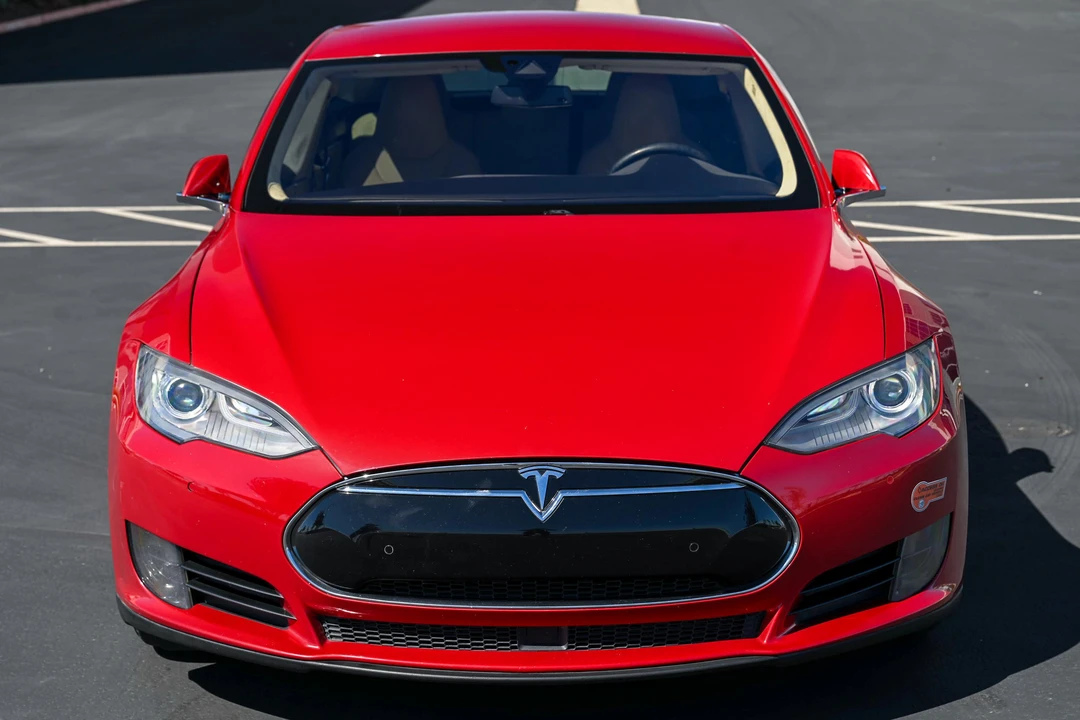 2015 Tesla Model S - Image 6 of 31