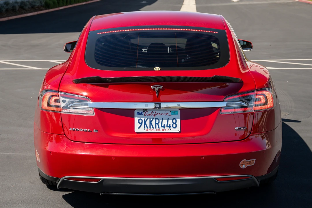 2015 Tesla Model S - Image 5 of 31
