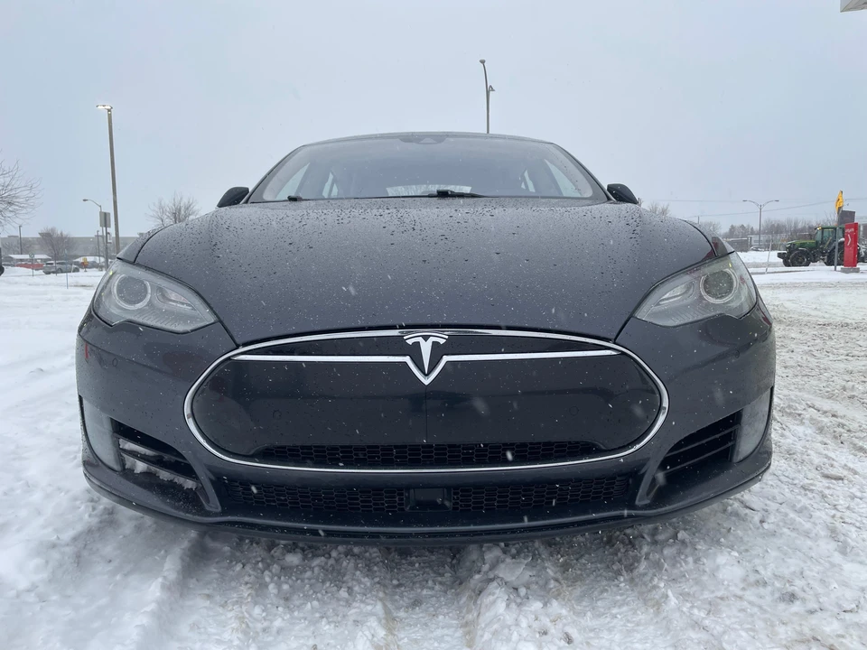 2015 Tesla Model S - Image 6 of 31