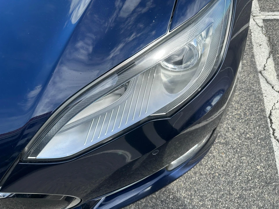 2015 Tesla Model S - Image 17 of 30