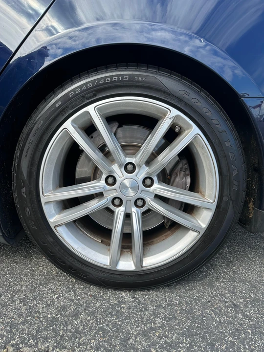 2015 Tesla Model S - Image 29 of 30