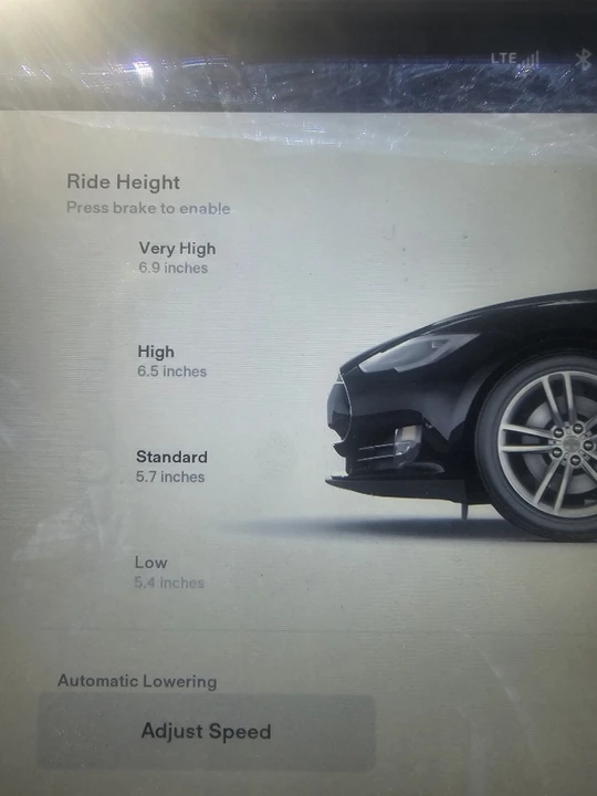2015 Tesla Model S - Image 8 of 21