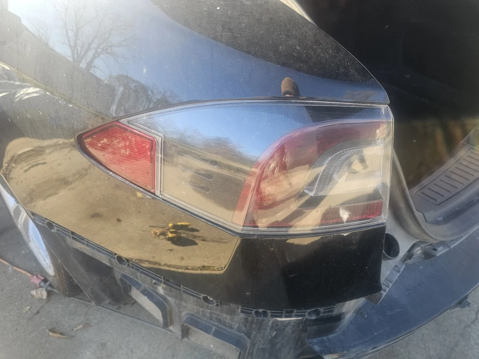 2015 Tesla Model S - Image 18 of 21