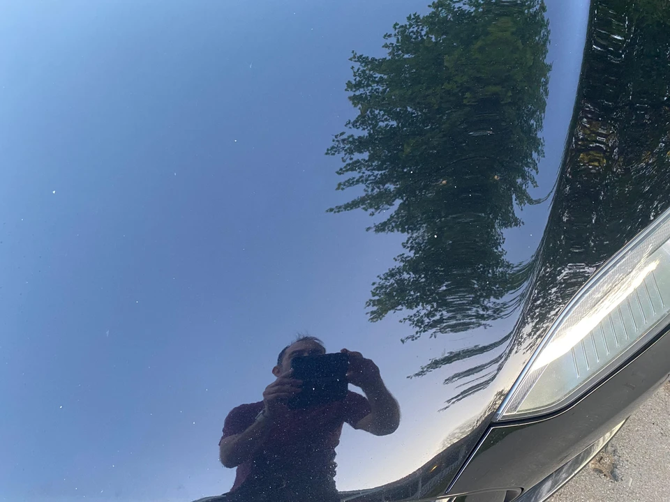2015 Tesla Model S - Image 22 of 31