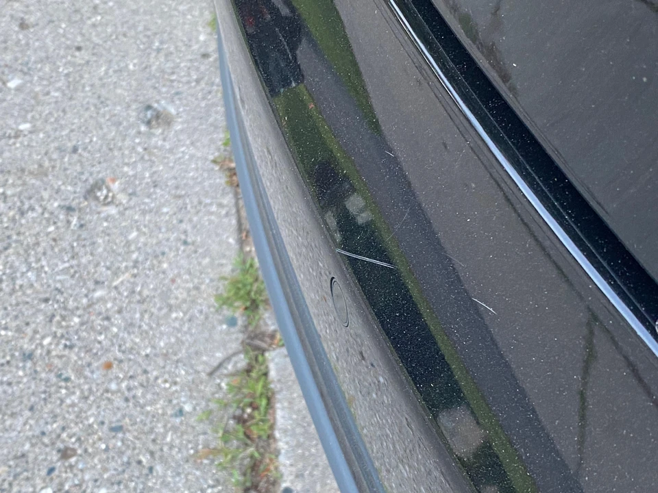2015 Tesla Model S - Image 25 of 31