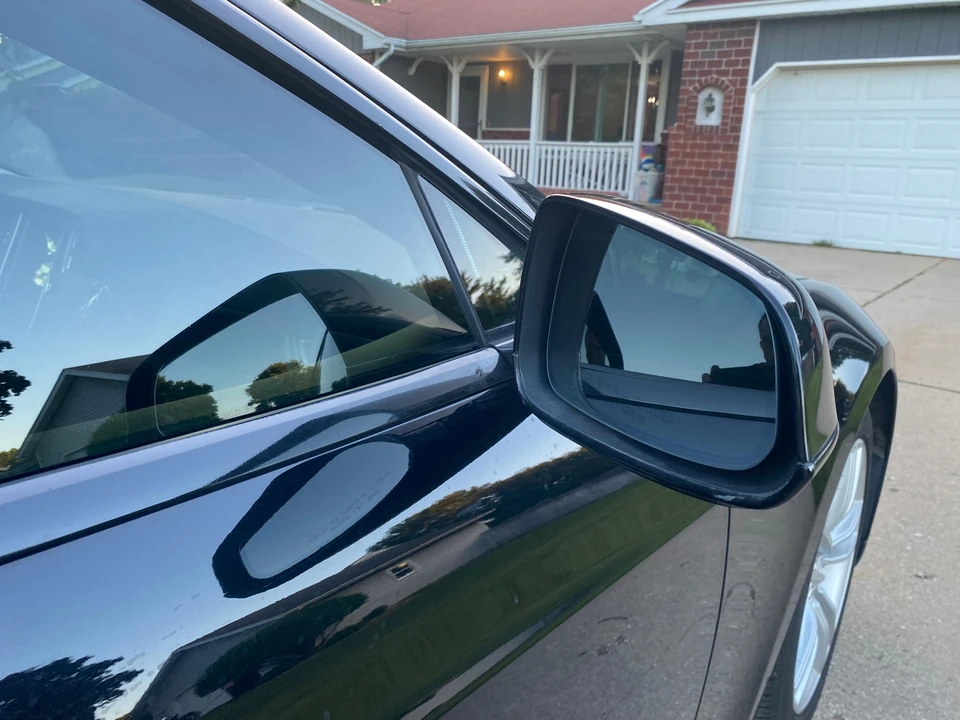 2015 Tesla Model S - Image 17 of 31