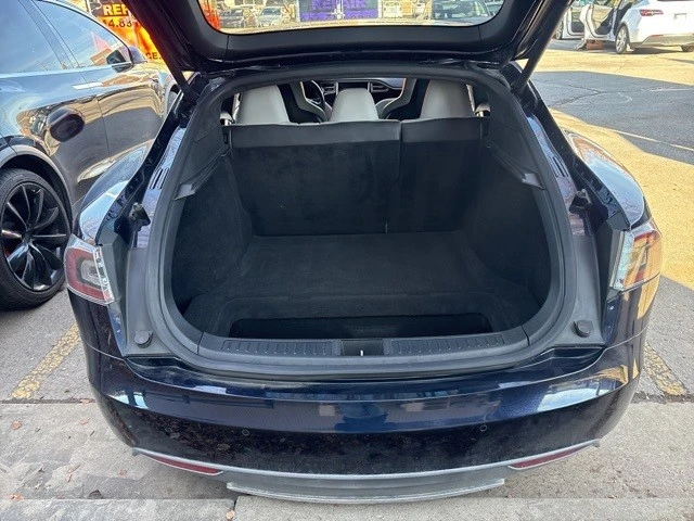 2015 Tesla Model S - Image 18 of 21