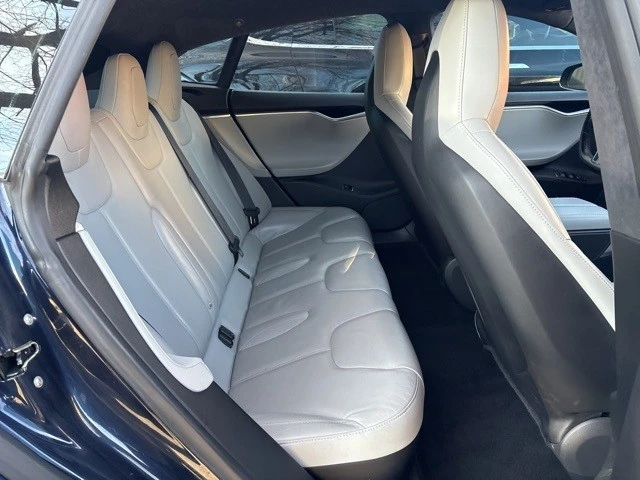 2015 Tesla Model S - Image 20 of 21