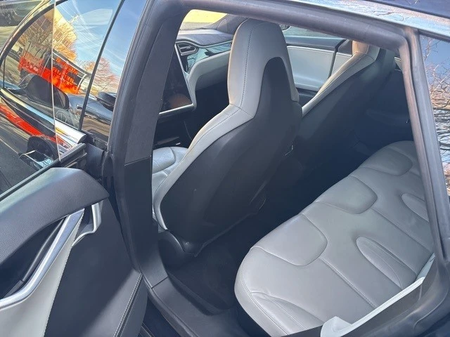 2015 Tesla Model S - Image 17 of 21