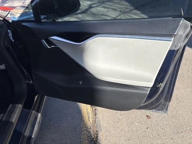 2015 Tesla Model S - Image 21 of 21