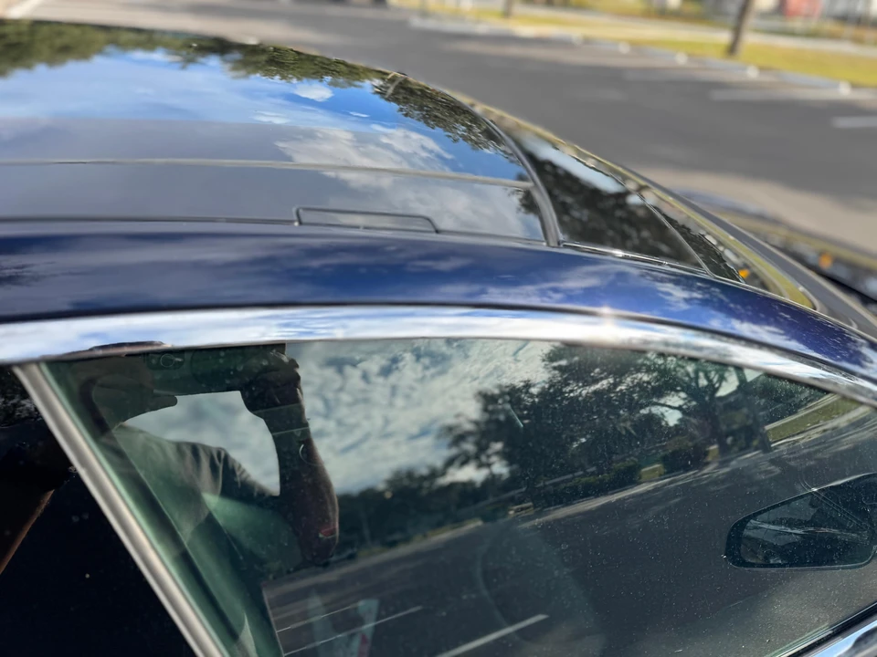2015 Tesla Model S - Image 16 of 31