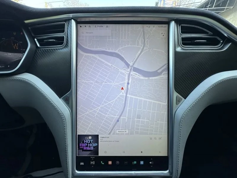 2015 Tesla Model S - Image 12 of 12
