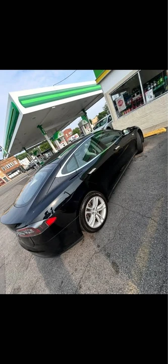 2015 Tesla Model S - Image 7 of 7