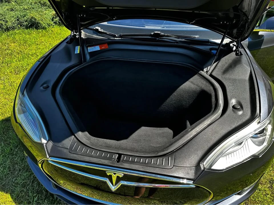 2015 Tesla Model S - Image 10 of 11