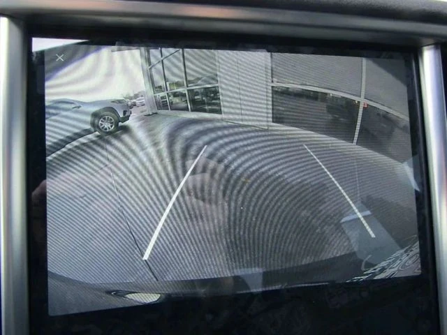 2015 Tesla Model S - Image 19 of 21