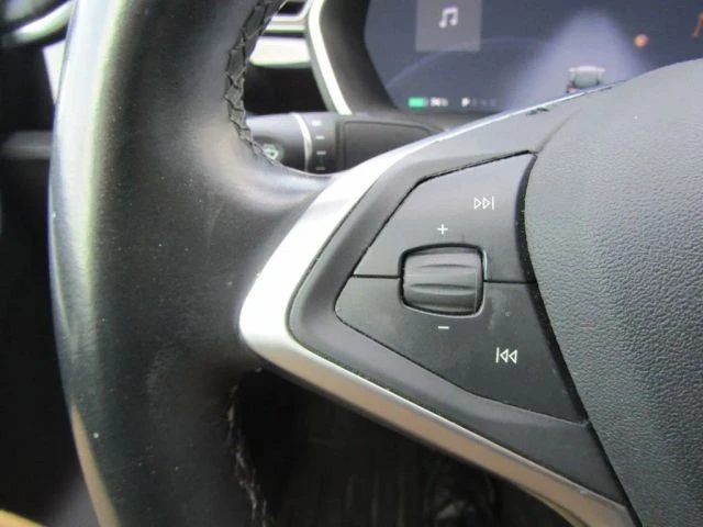2015 Tesla Model S - Image 15 of 21