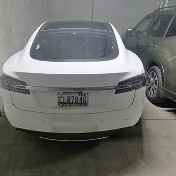2015 Tesla Model S 85D
