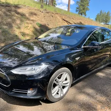 2015 Tesla Model S 85D