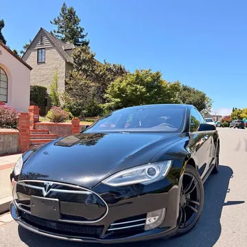2015 Tesla Model S 85D