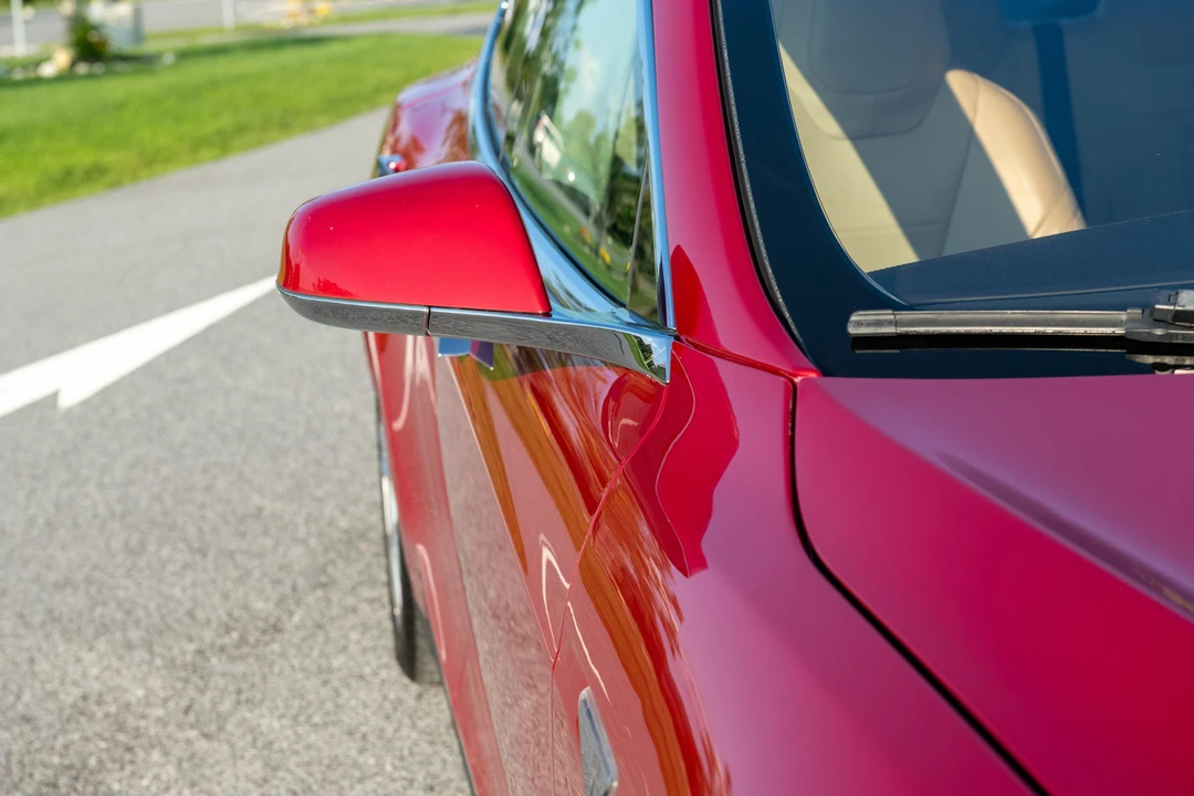 2015 Tesla Model S - Image 15 of 31