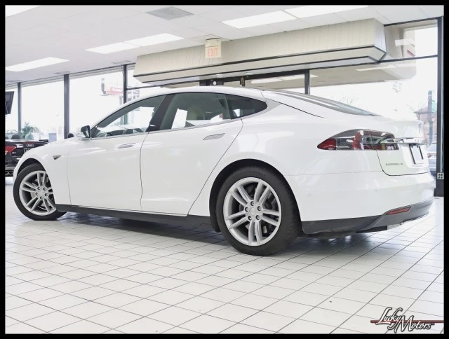 2015 Tesla Model S - Image 8 of 12
