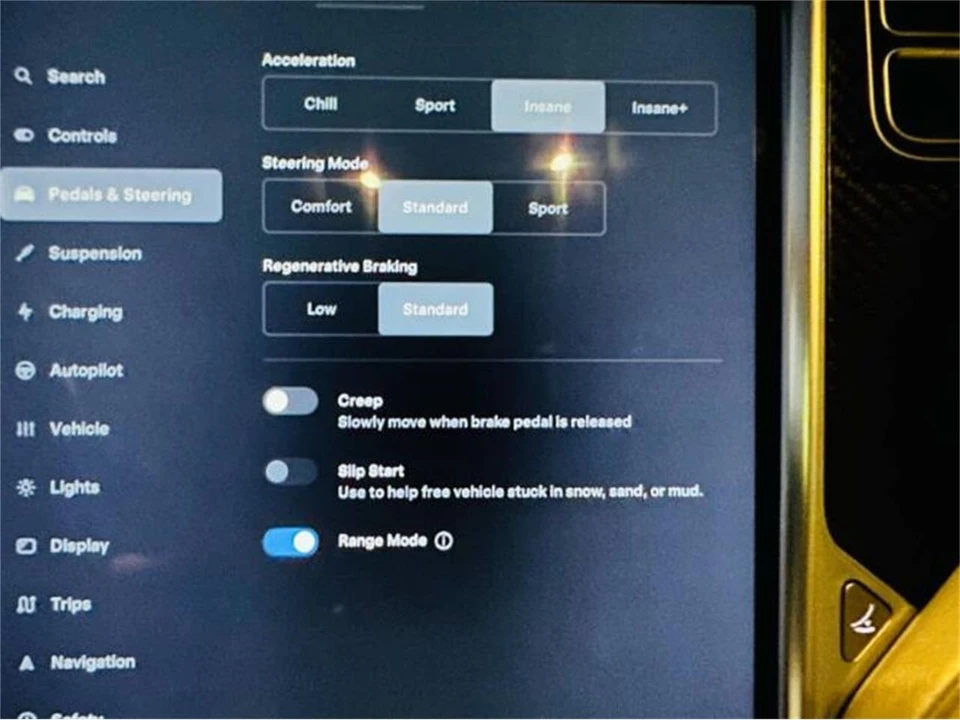 2015 Tesla Model S - Image 18 of 29
