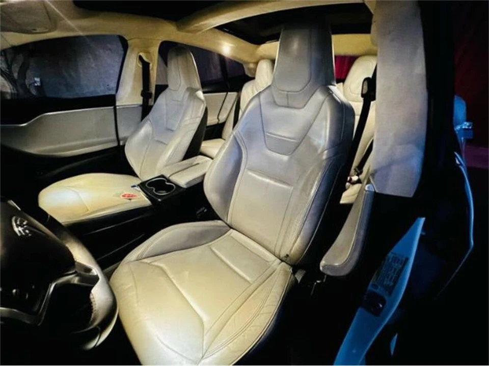 2015 Tesla Model S - Image 20 of 29