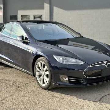 2015 Tesla Model S 85D