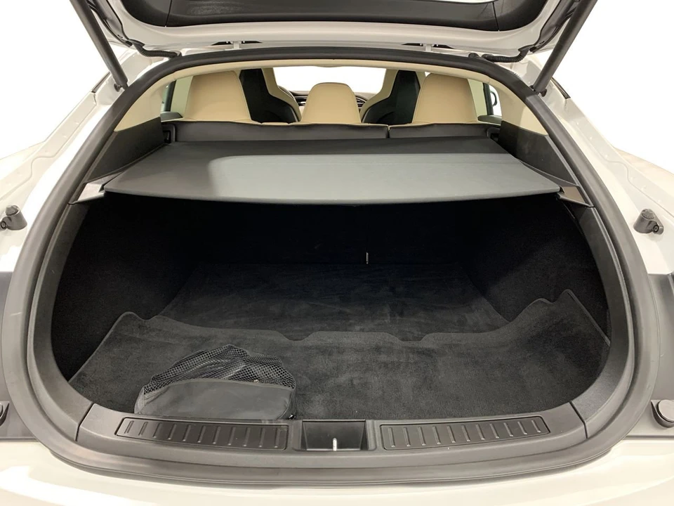 2015 Tesla Model S - Image 15 of 16