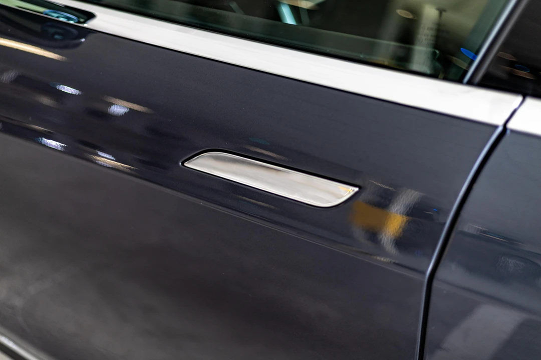 2015 Tesla Model S - Image 22 of 31