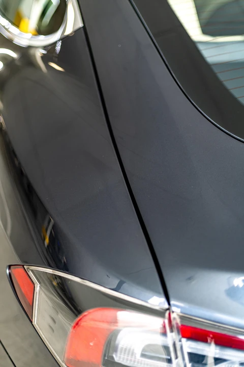 2015 Tesla Model S - Image 27 of 31