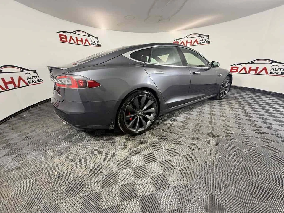2015 Tesla Model S - Image 12 of 31
