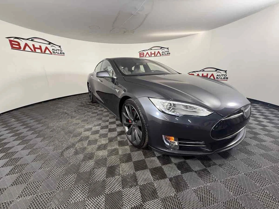 2015 Tesla Model S - Image 15 of 21