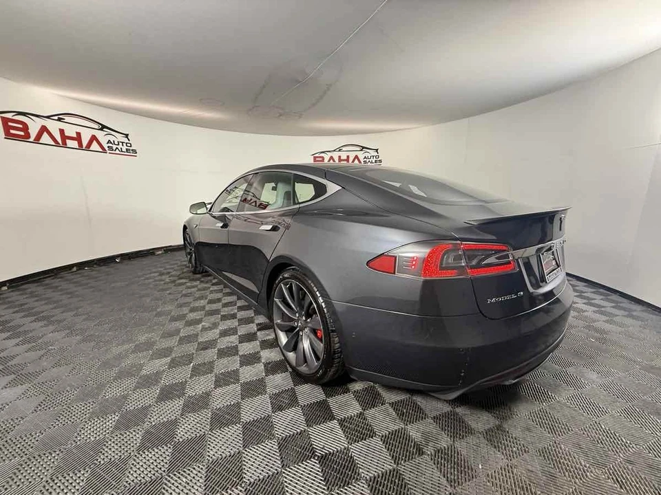 2015 Tesla Model S - Image 7 of 31